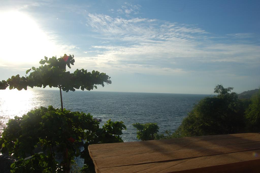 Cocos Camp Hotel Acapulco Room photo