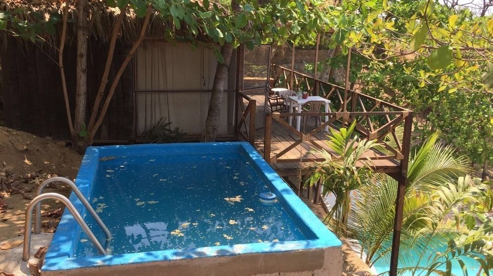 Cocos Camp Hotel Acapulco Exterior photo