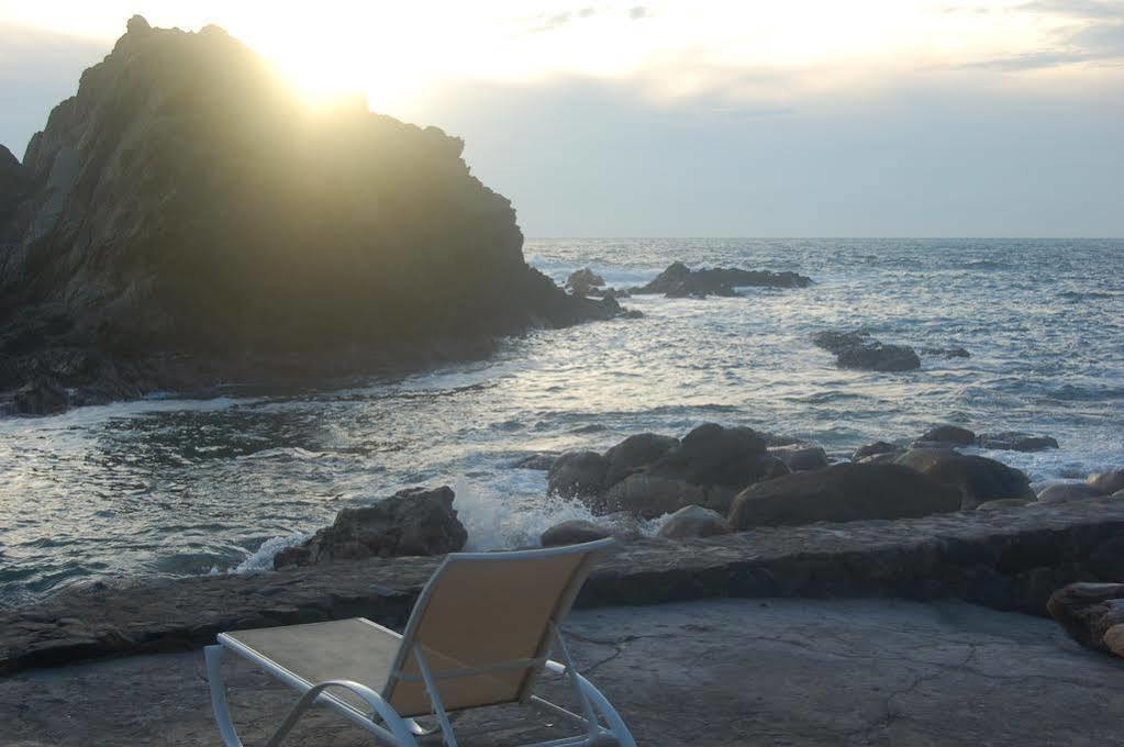 Cocos Camp Hotel Acapulco Exterior photo